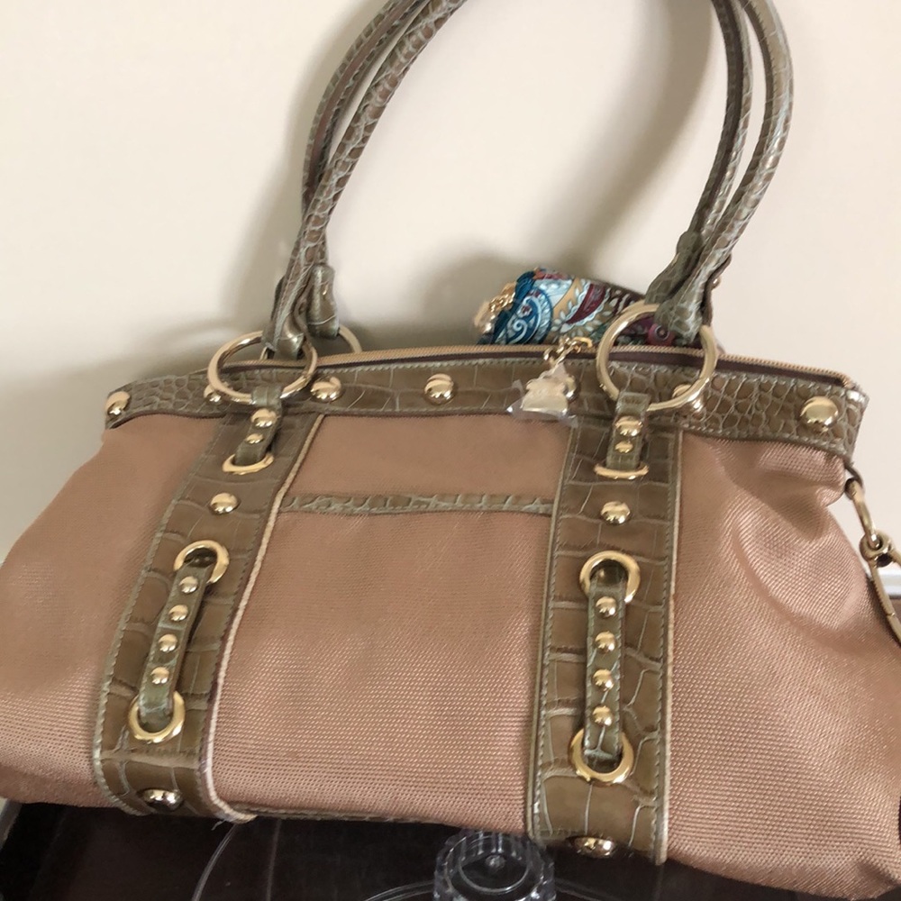 Kathy van Zeeland Purse - Picture 3 of 6